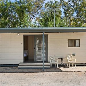 Economy Cabin